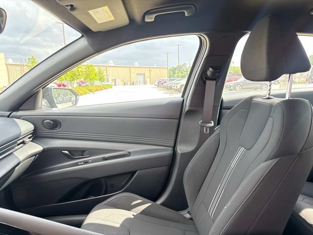 New 2026 Hyundai Elantra SEL FWD image 19