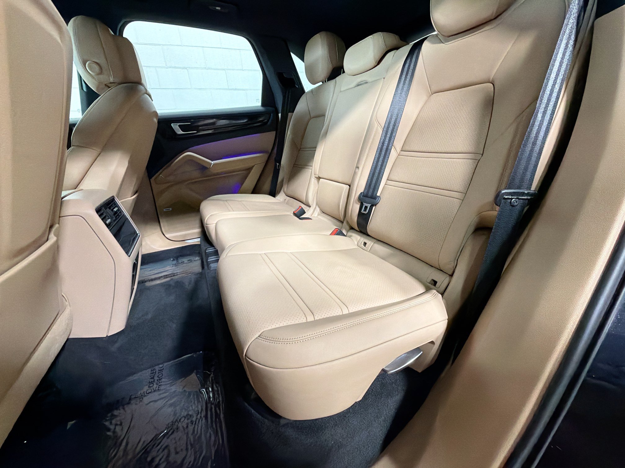Certified 2020 Porsche Cayenne AWD/4WD image 21