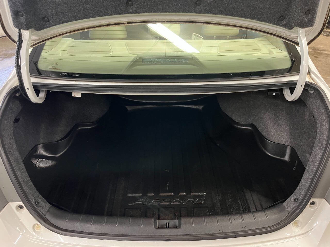 Used 2015 Honda Accord EX-L image 12