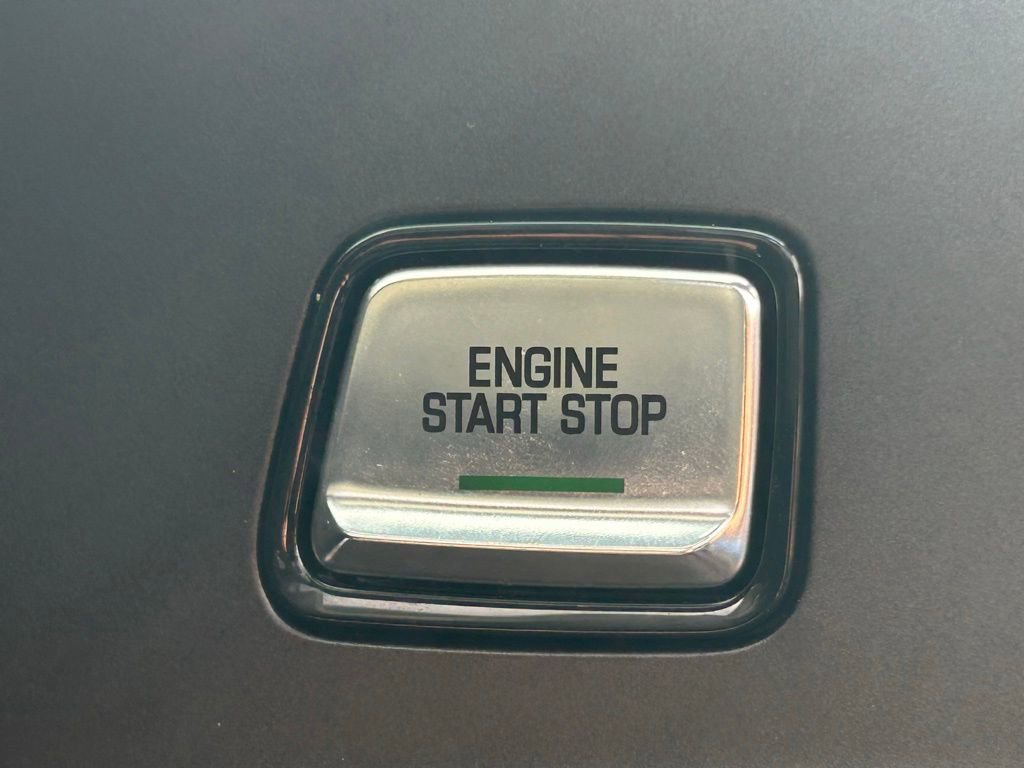 Used 2018 Chevrolet Corvette Stingray Coupe w/ 1LT image 31