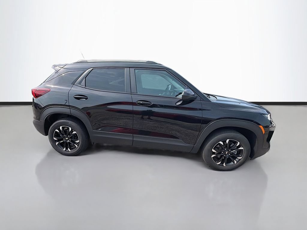 Used 2023 Chevrolet TrailBlazer LT w/ Convenience Package AWD/4WD image 10