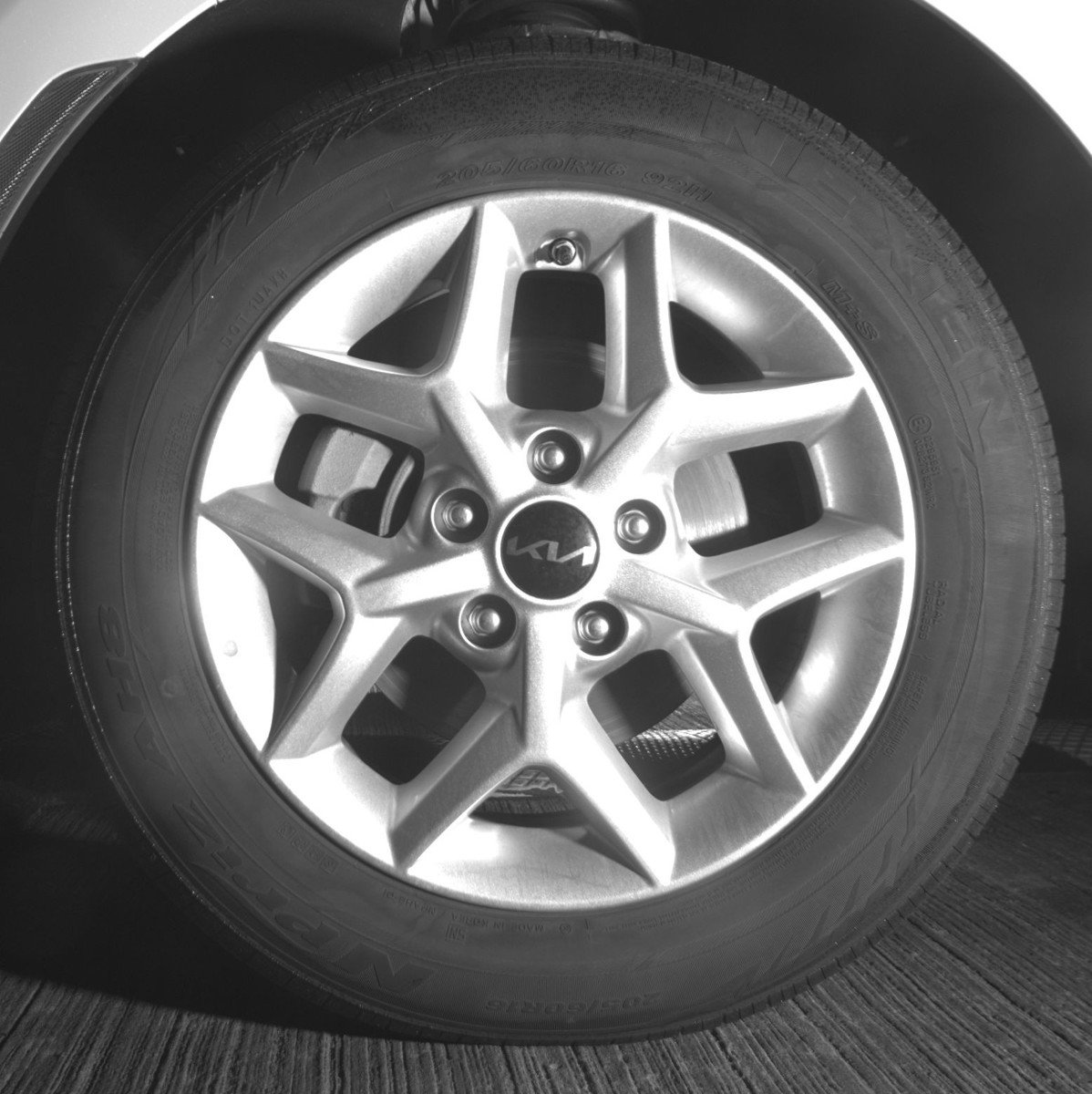 Used 2025 Kia Soul LX w/ LX Technology Package FWD image 17