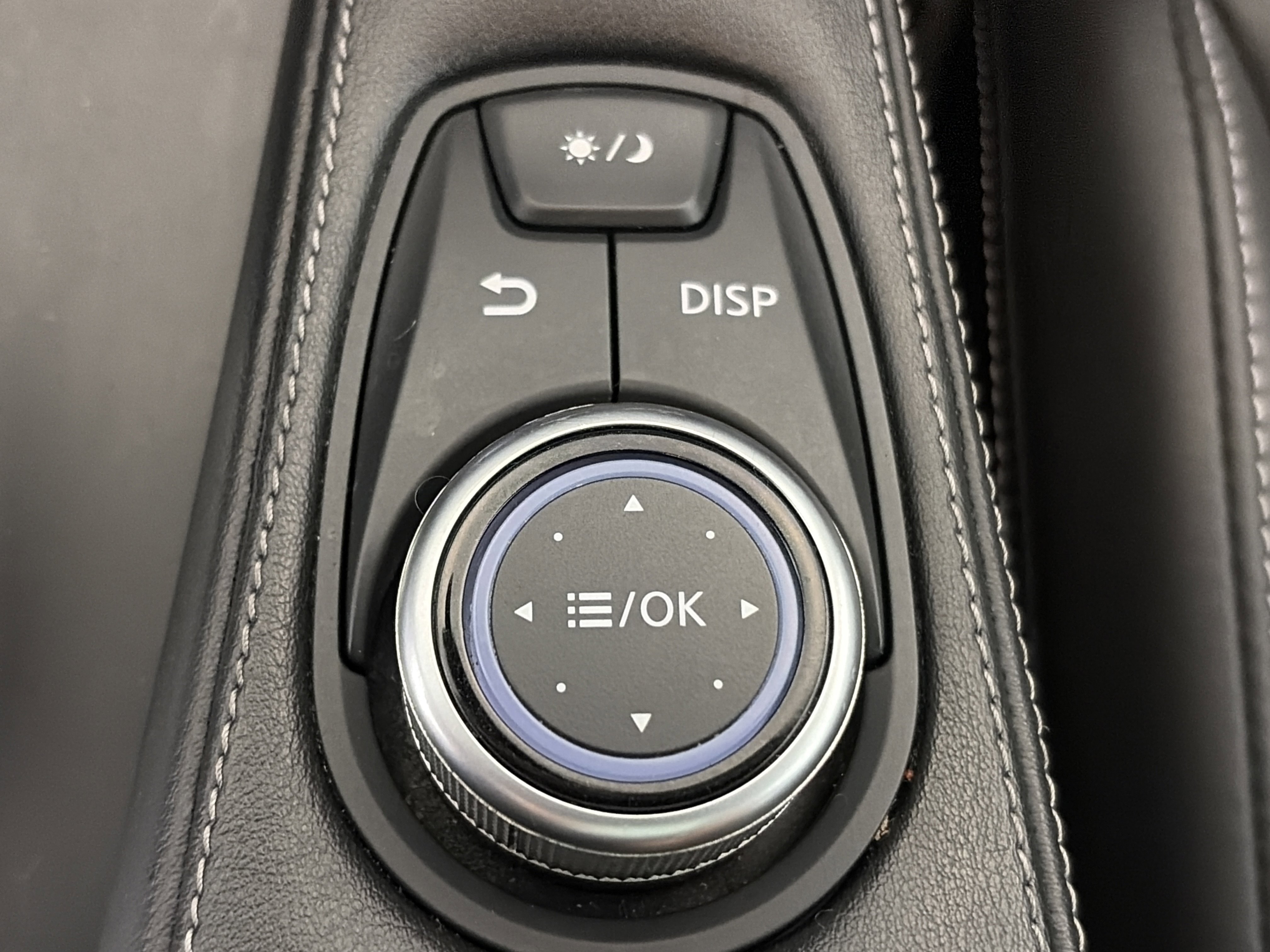 Used 2021 INFINITI QX50 Luxe w/ Cargo Package image 27