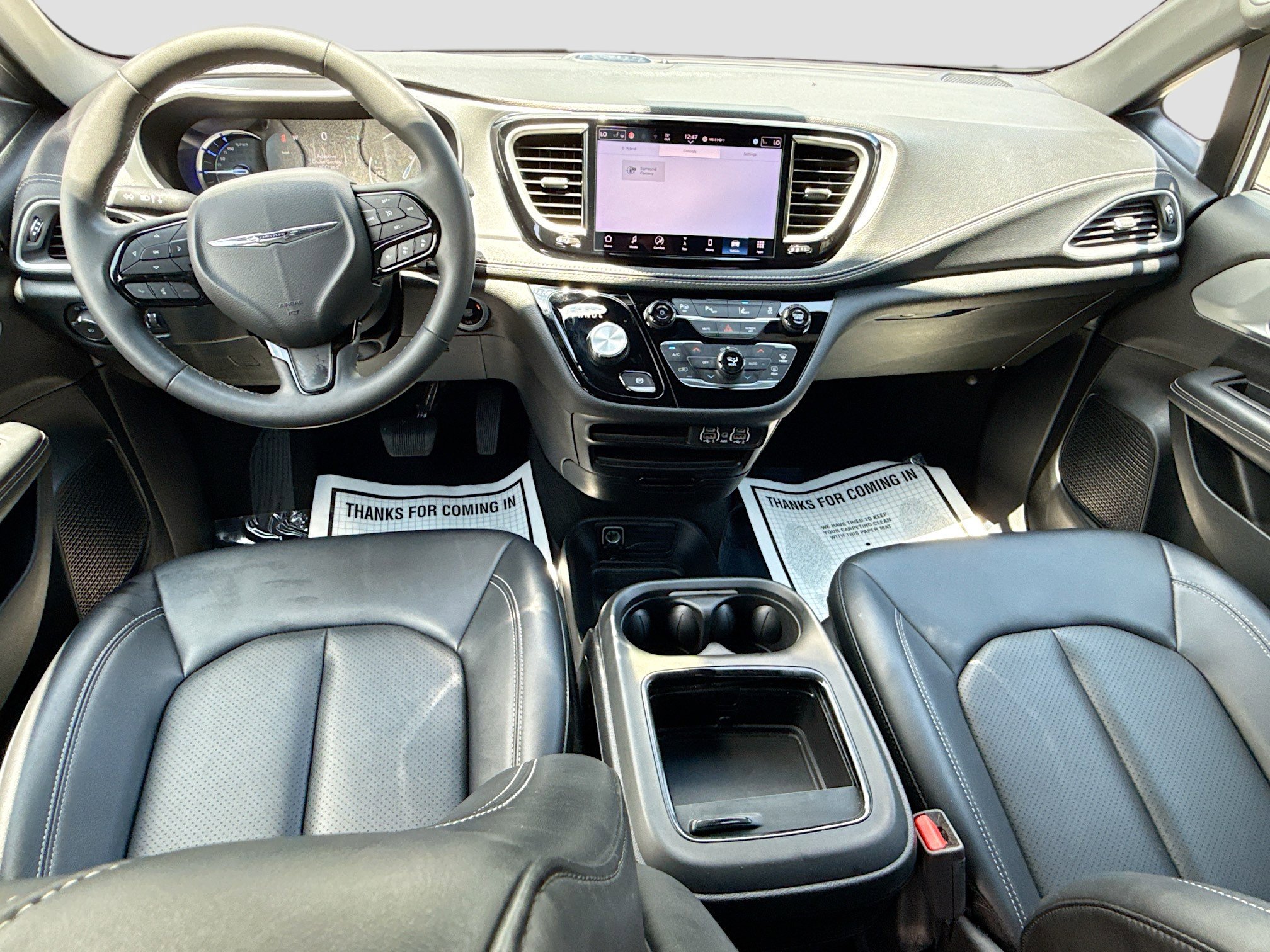 Used 2024 Chrysler Pacifica Limited FWD image 16