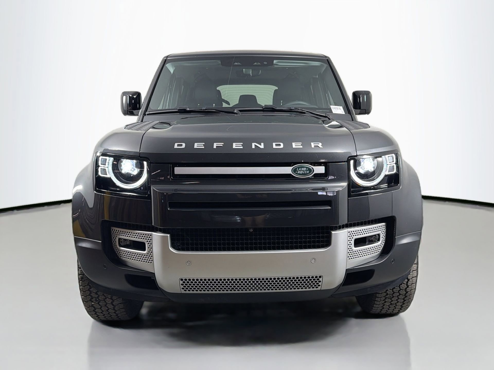 Certified 2025 Land Rover Defender 110 S image 2