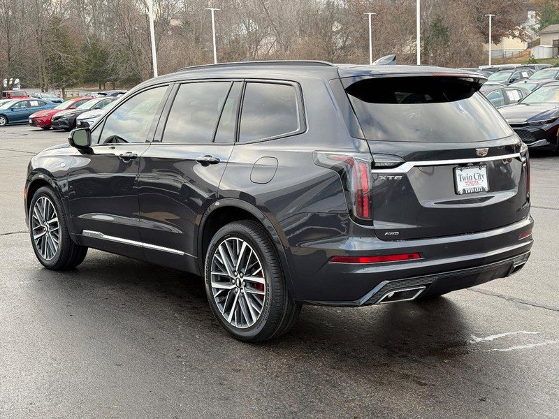 Used 2023 Cadillac XT6 Sport w/ Technology Package image 6