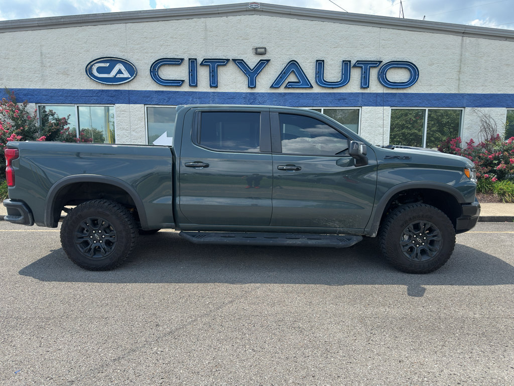 Used 2026 Chevrolet Silverado 1500 ZR2 w/ Dark Appearance Package AWD/4WD image 3