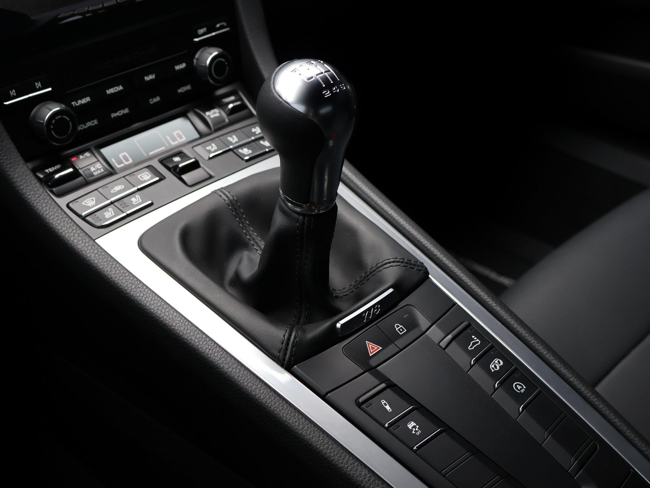 Certified 2025 Porsche 718 Cayman RWD image 22