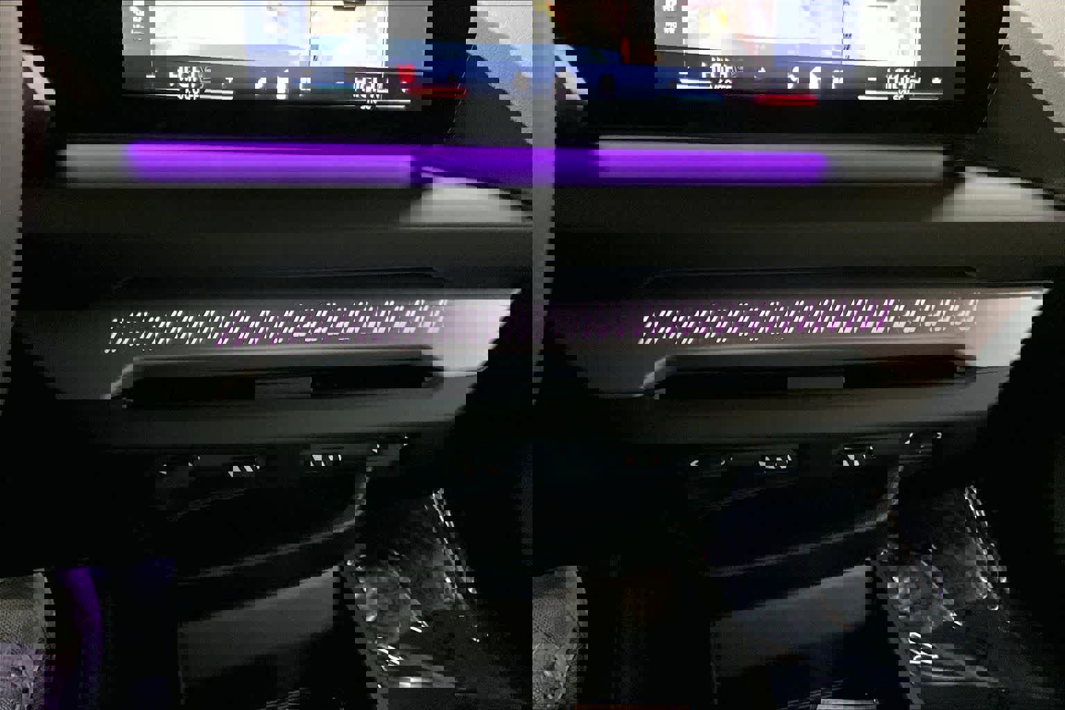 Used 2025 BMW 228i xDrive w/ Technology Package image 34