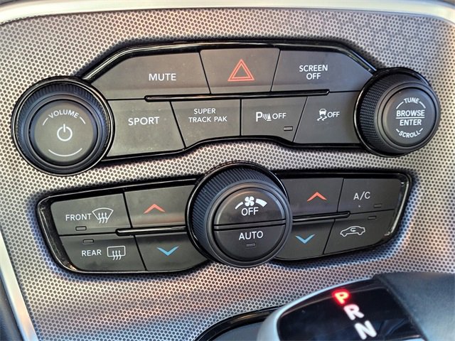 Used 2017 Dodge Challenger GT w/ GT Interior Package image 17