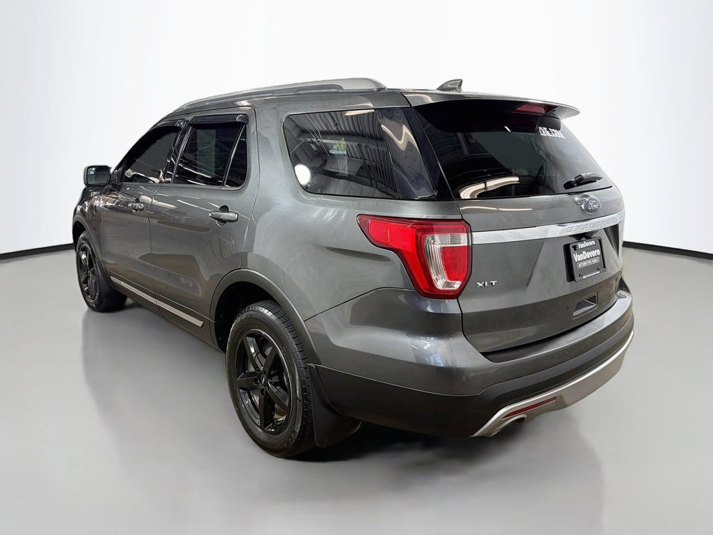 Used 2016 Ford Explorer XLT AWD/4WD image 7