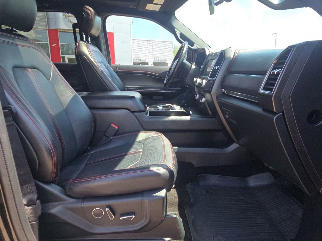 Used 2019 Ford Expedition Limited w/ Equipment Group 303A AWD/4WD image 29