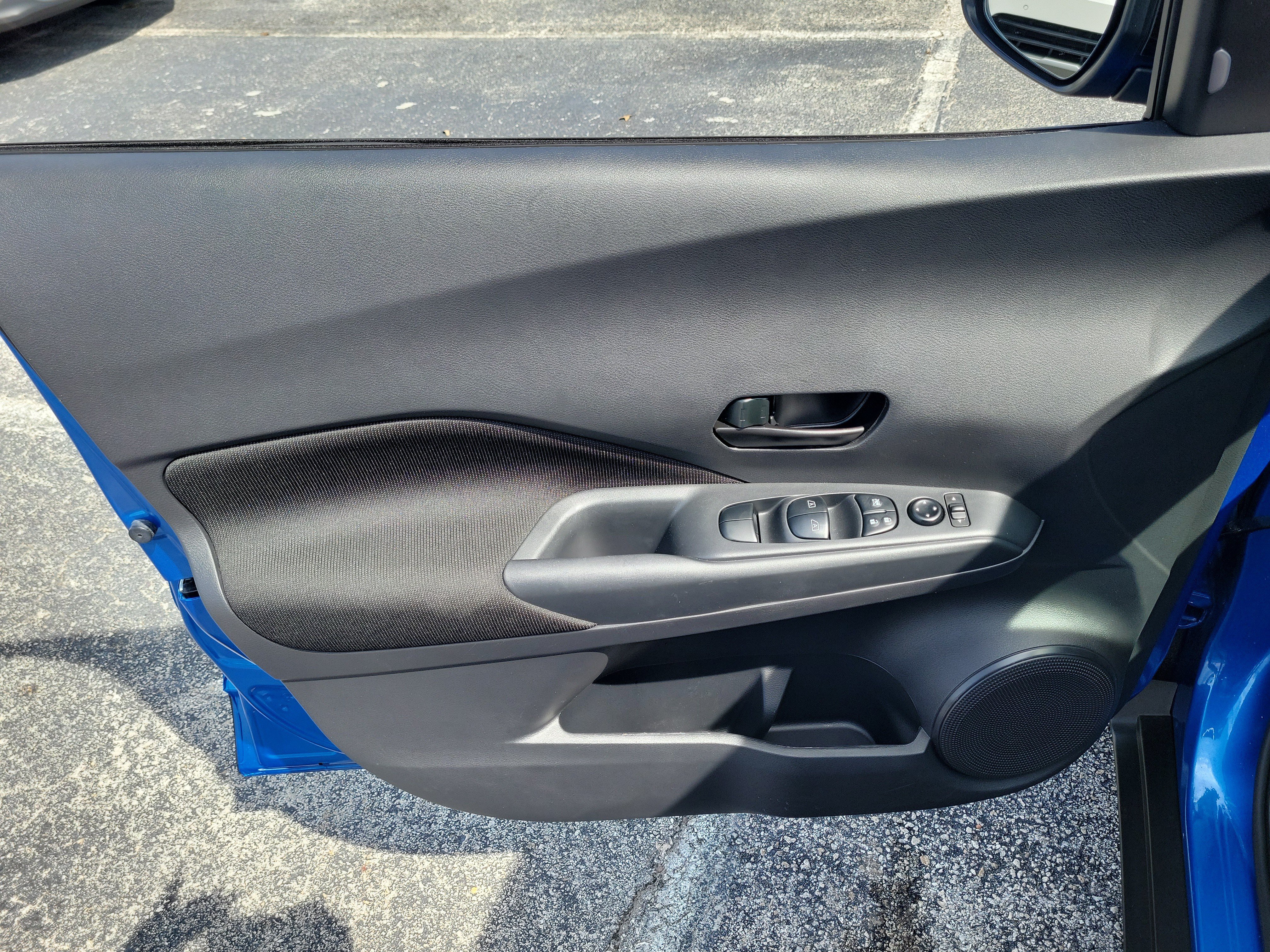 Certified 2025 Nissan Kicks Play S FWD image 9