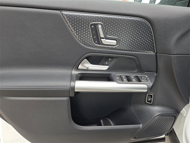 Certified 2025 Mercedes-Benz GLA 250 4MATIC image 19