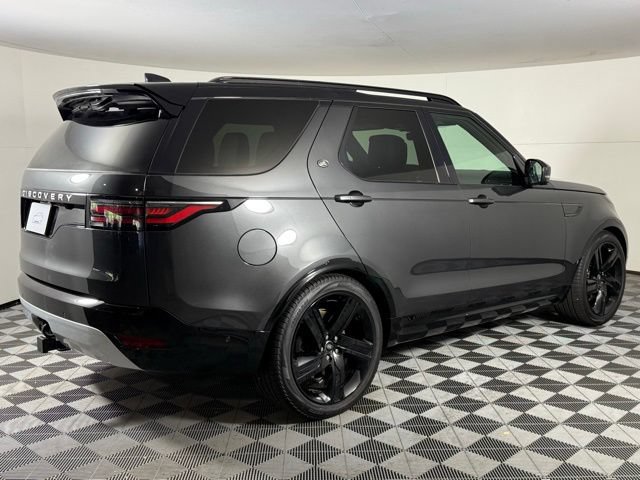 Used 2025 Land Rover Discovery Metropolitan Edition AWD/4WD image 8