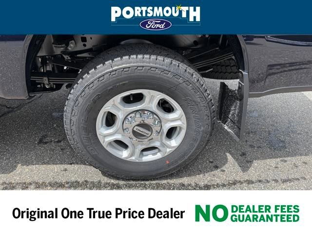 New 2025 Ford F350 XLT w/ FX4 Off-Road Package image 24