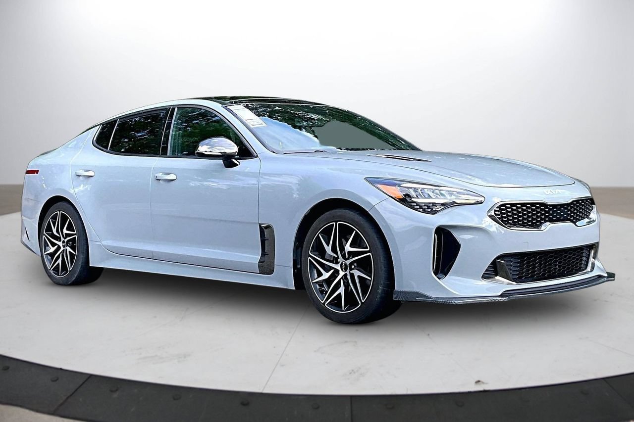 Used 2022 Kia Stinger GT-Line w/ Sun & Sound Package AWD/4WD image 2