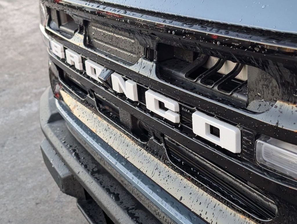 New 2025 Ford Bronco Outer Banks image 11