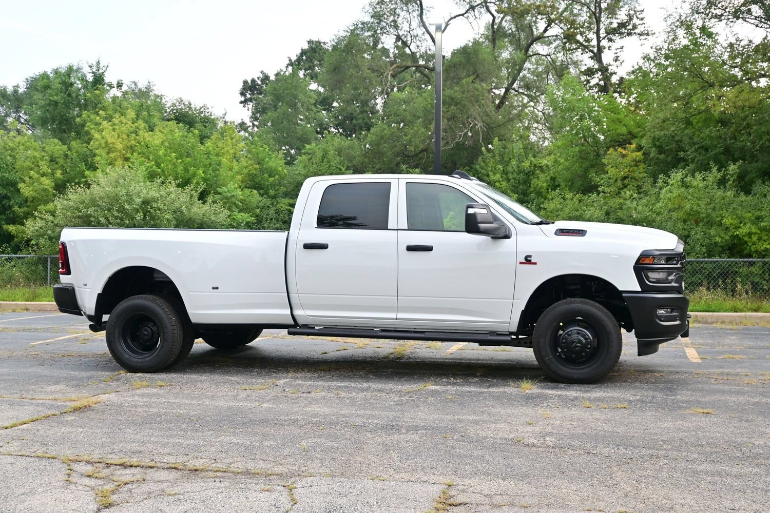 New 2027 RAM 3500 Tradesman AWD/4WD image 18