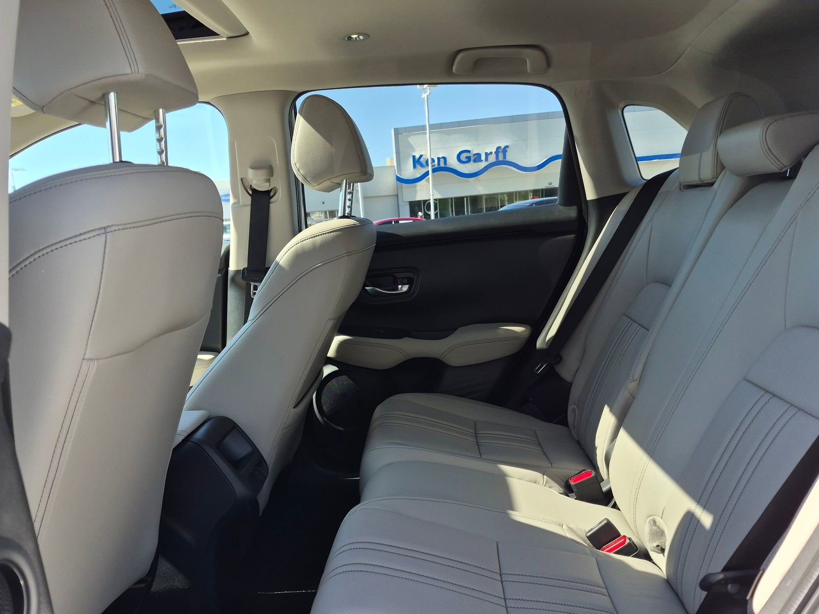 New 2027 Honda HR-V EX-L image 17