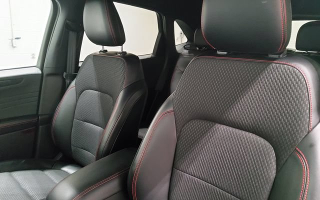 Used 2023 Ford Escape ST-Line w/ Tech Pack #1 FWD image 19