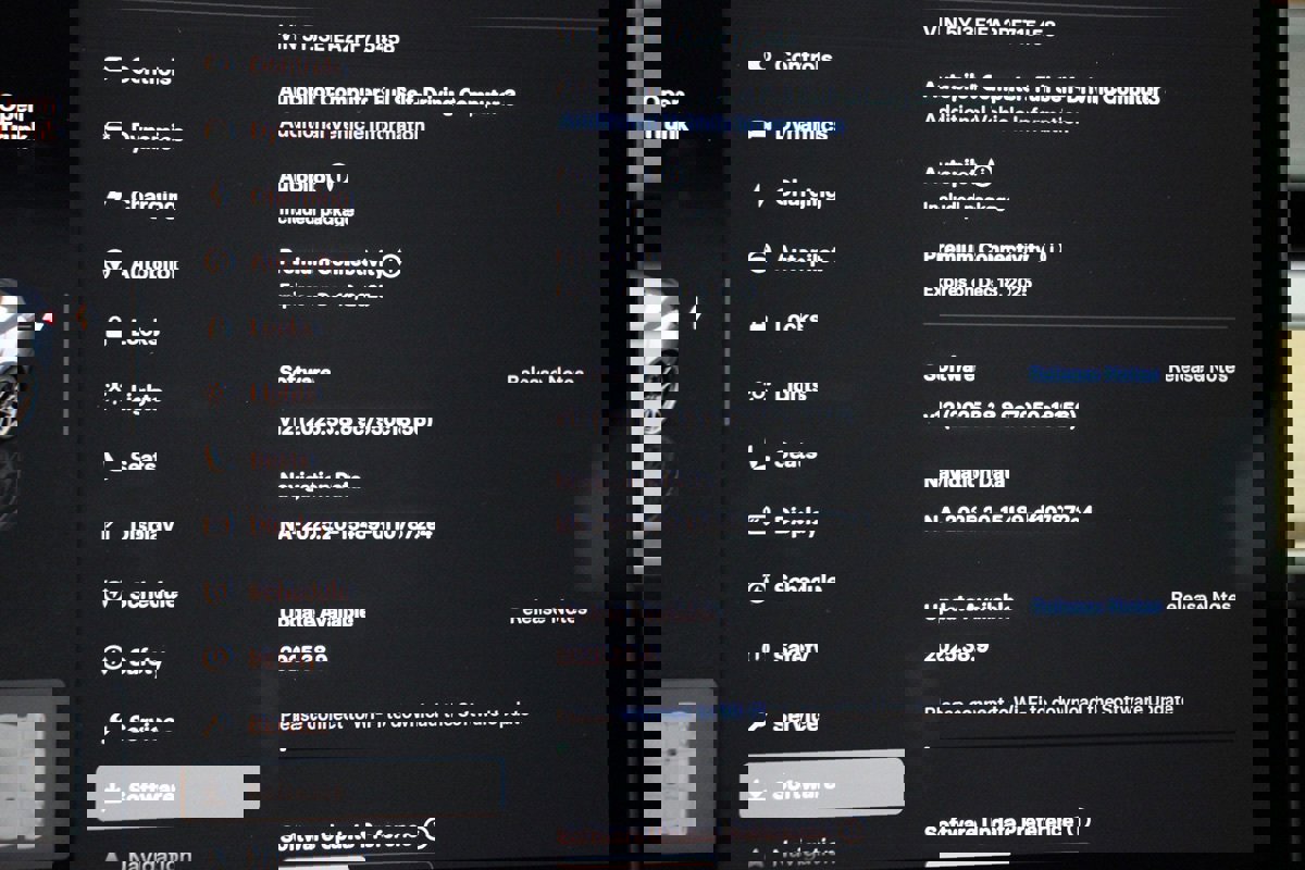 Used 2023 Tesla Model 3 Standard Range image 30