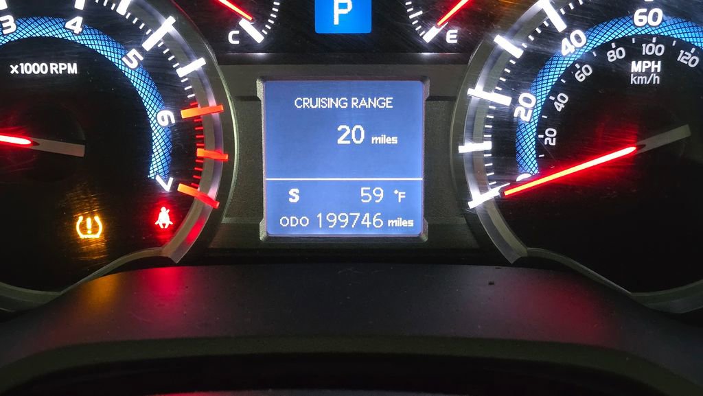 Used 2015 Toyota 4Runner Limited AWD/4WD image 29