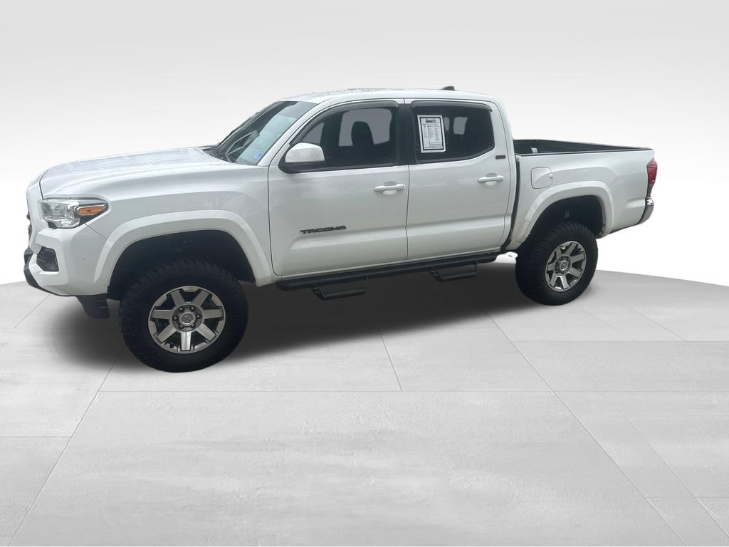Used 2019 Toyota Tacoma SR5 RWD image 6