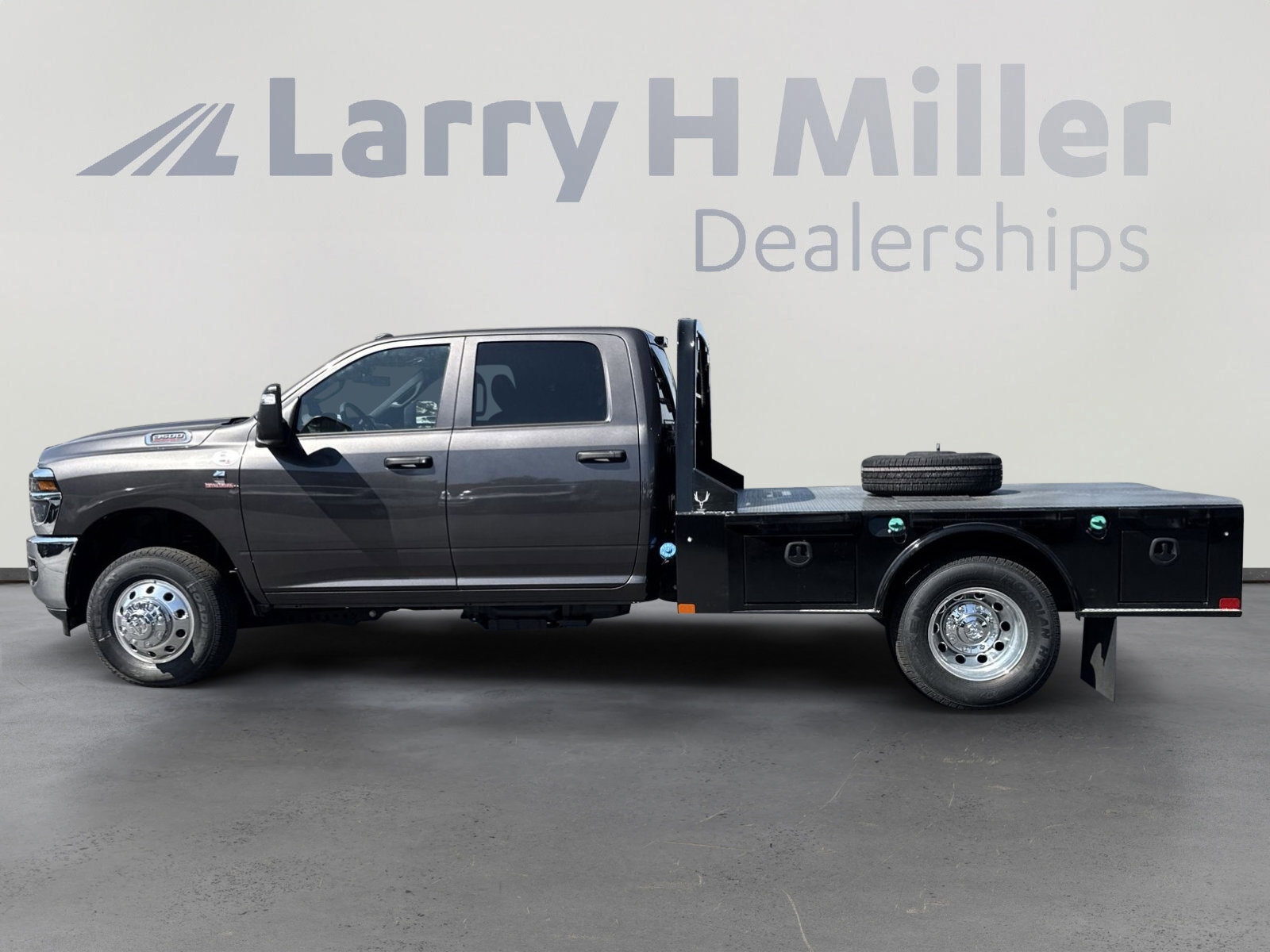 New 2025 RAM 3500 Tradesman w/ Safety Group image 5