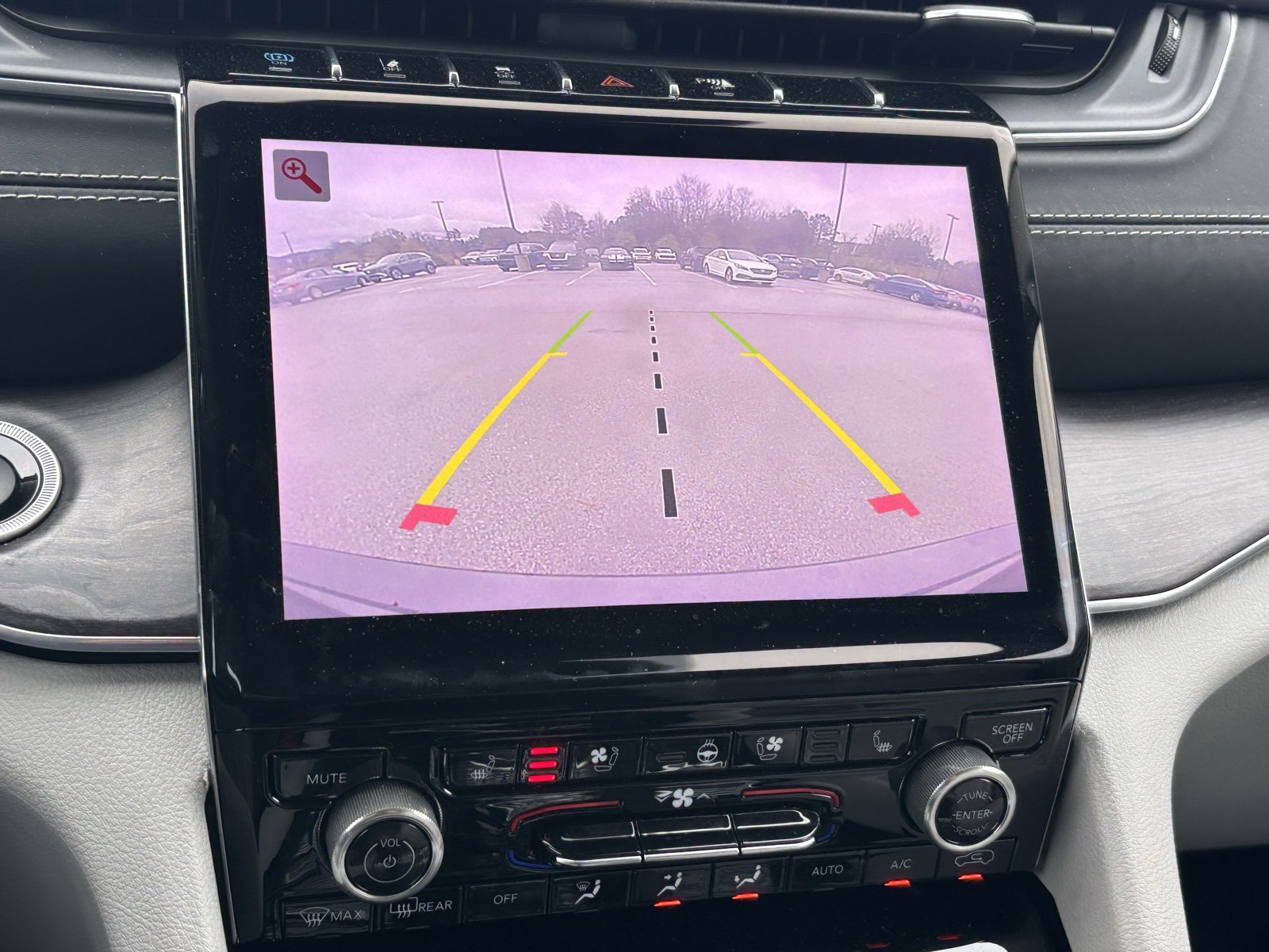 Used 2022 Jeep Grand Cherokee Overland image 23