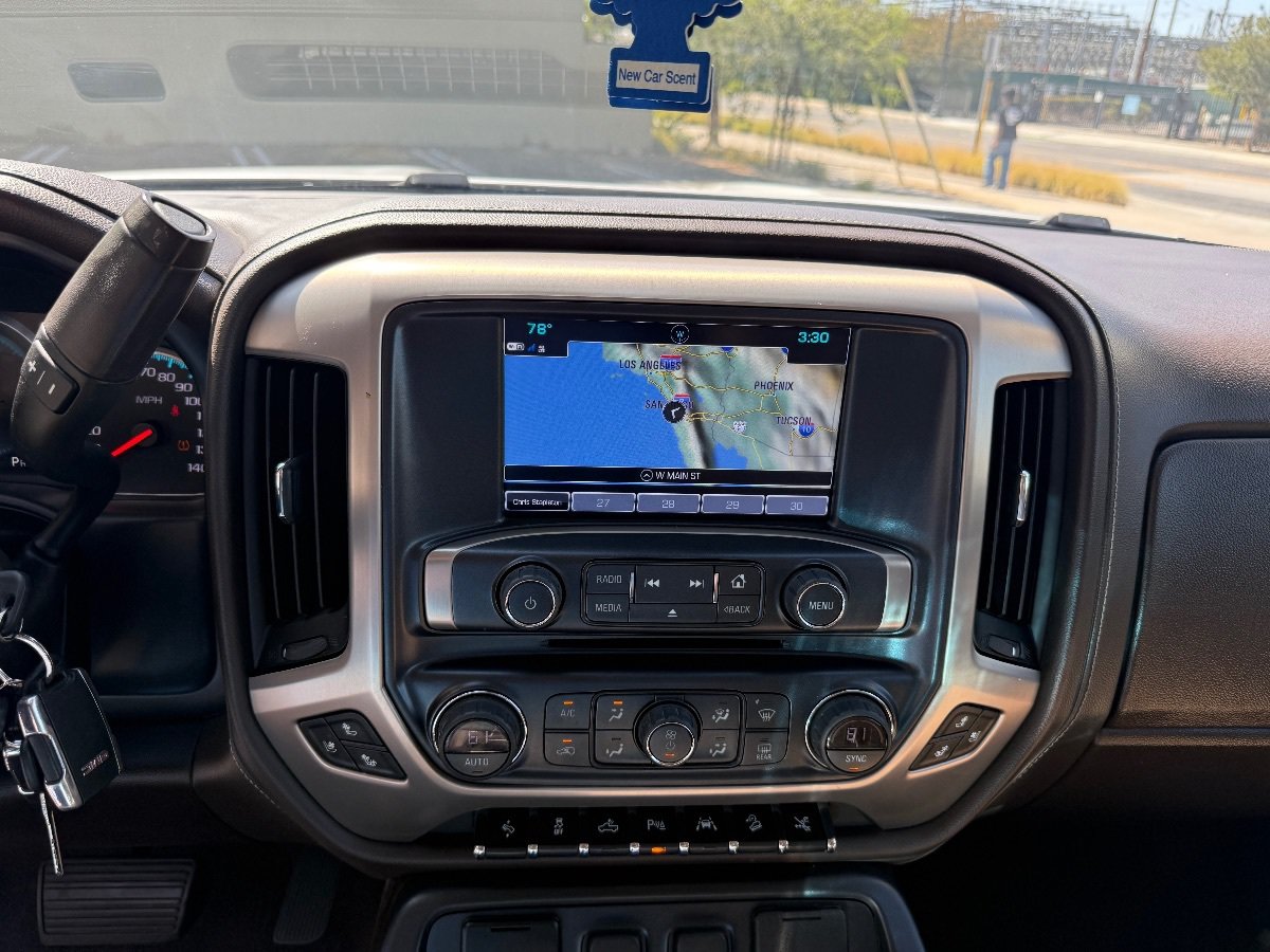 Used 2018 GMC Sierra 1500 Denali w/ Denali Ultimate Package AWD/4WD image 26