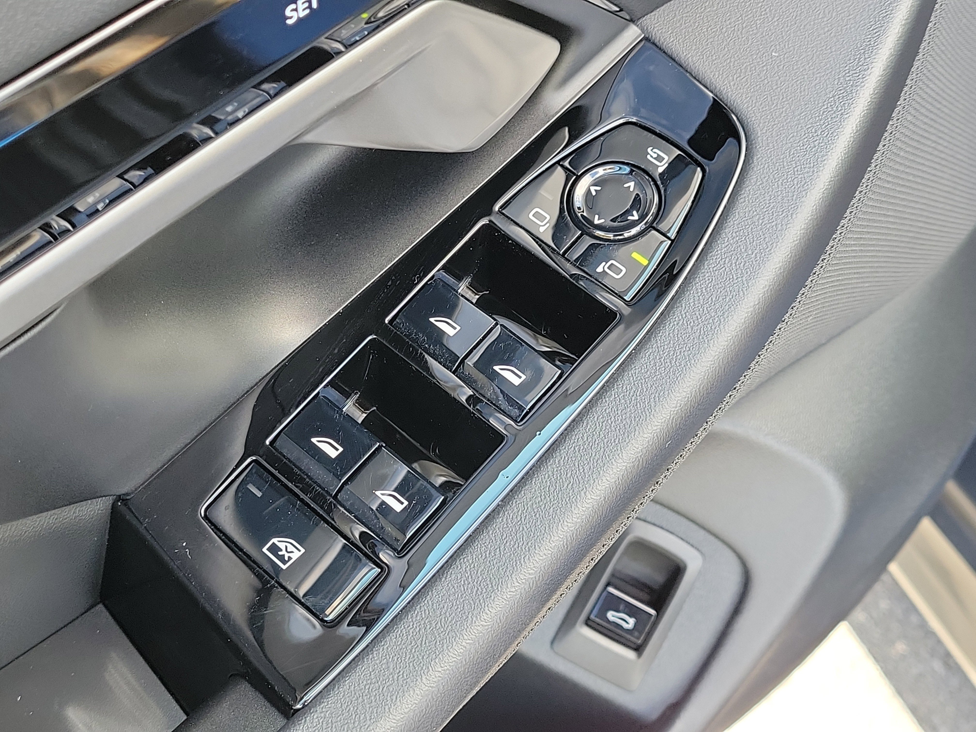 Used 2026 BMW 530i RWD image 19