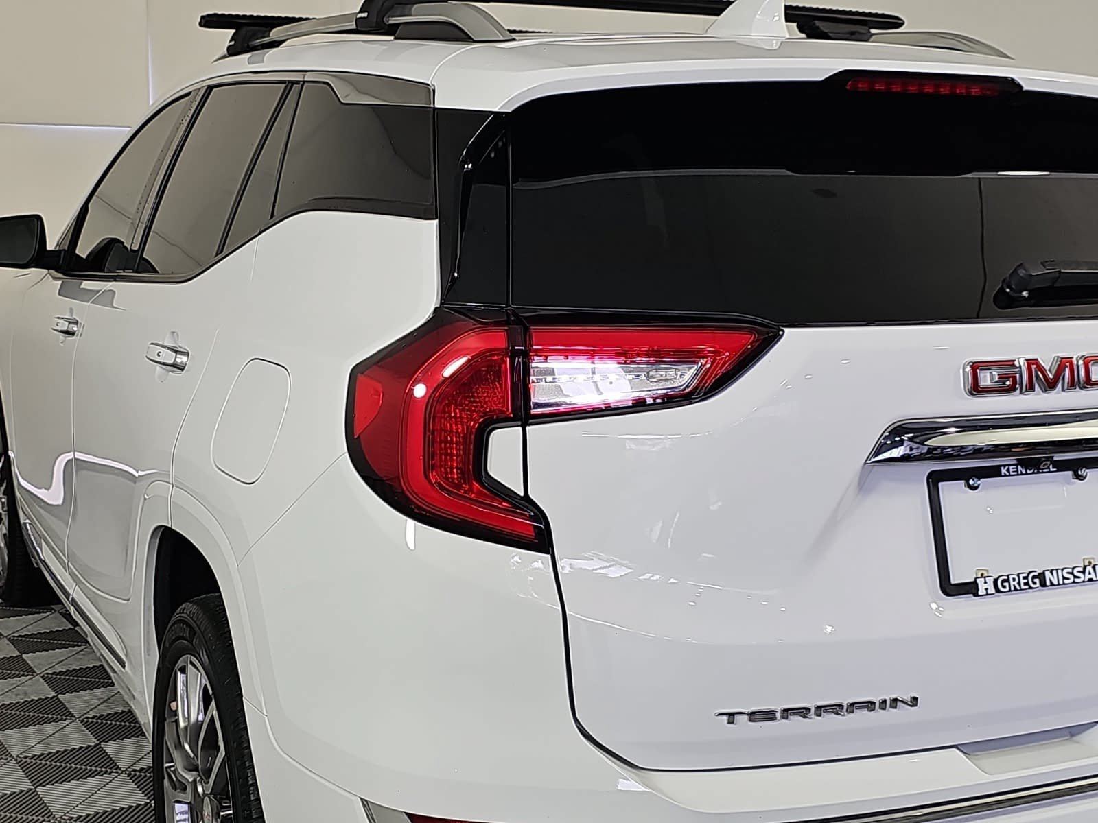 Used 2023 GMC Terrain Denali AWD/4WD image 29