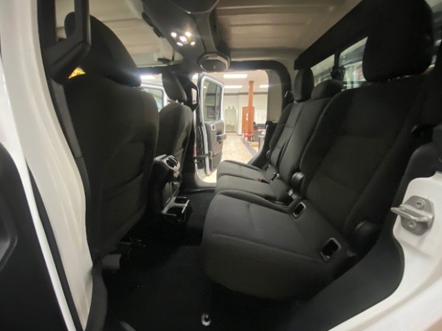 Used 2021 Jeep Gladiator Sport image 18