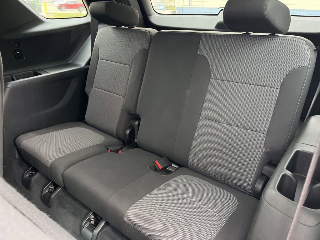 Used 2023 Chevrolet Traverse LT image 14