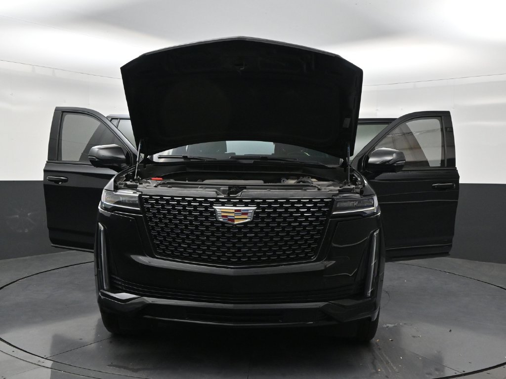 Used 2023 Cadillac Escalade Premium Luxury AWD/4WD image 32