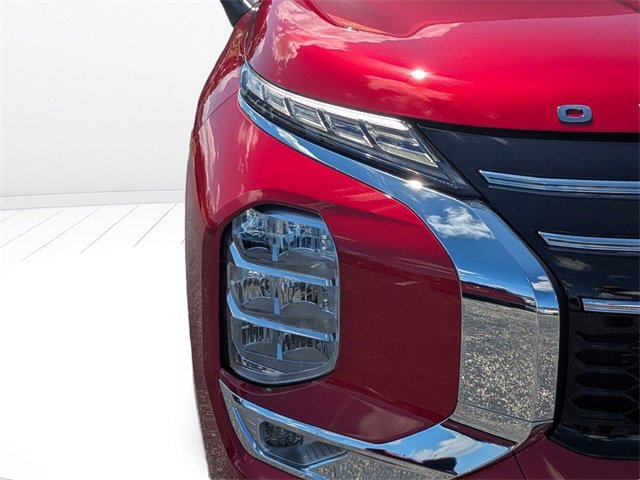 New 2025 Mitsubishi Outlander SEL image 9
