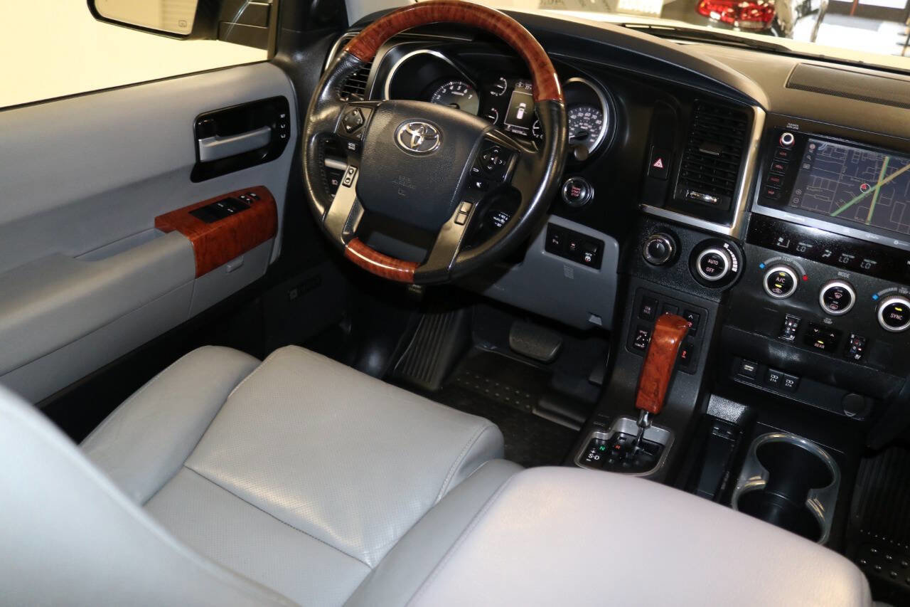 Used 2020 Toyota Sequoia Platinum image 17