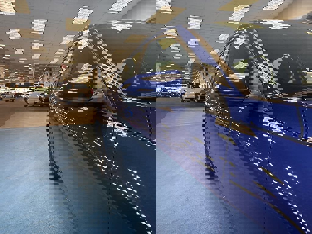 Used 2023 Hyundai Elantra SEL image 4