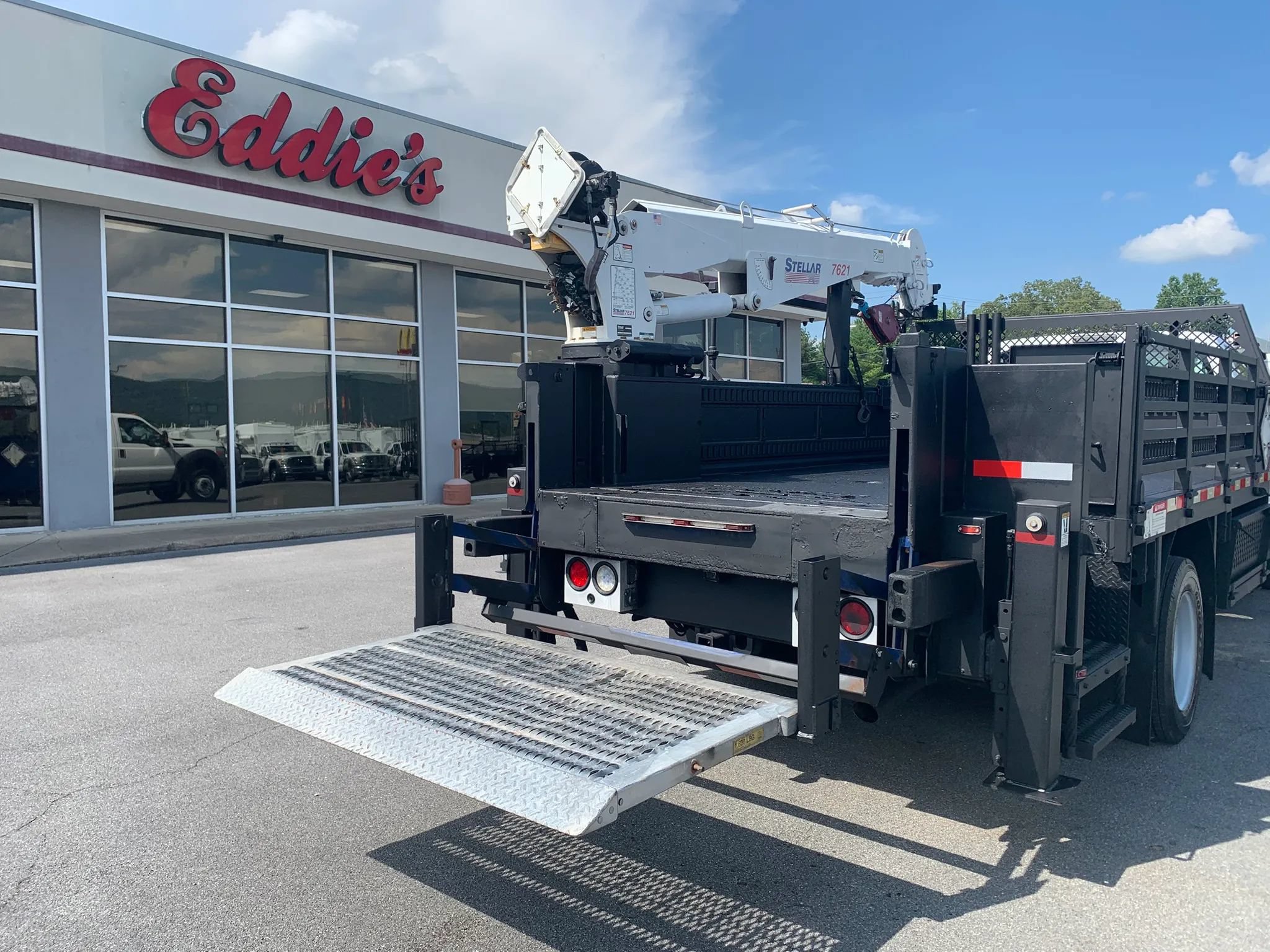Used 2015 Ford F550 4x4 Regular Cab Super Duty image 34