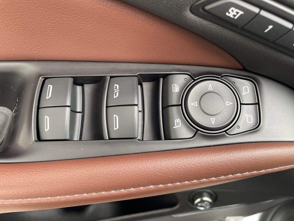 Used 2018 Buick Enclave Avenir w/ Avenir Technology Package image 14