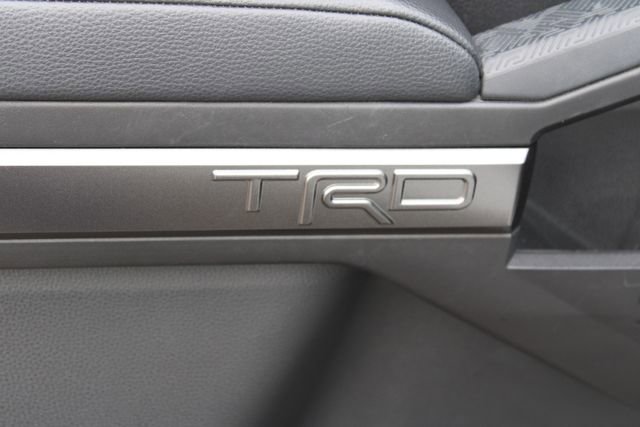 Used 2025 Toyota Tacoma TRD Sport image 18