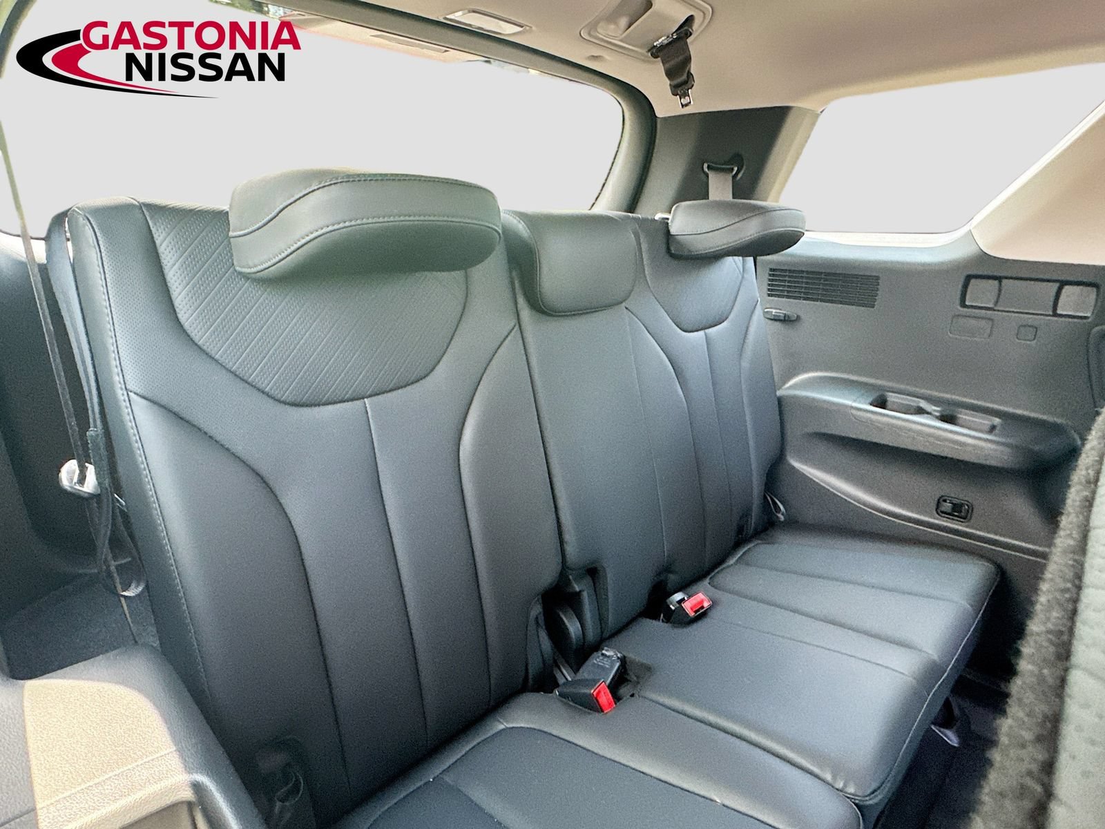 Used 2025 Hyundai Palisade SEL FWD image 37