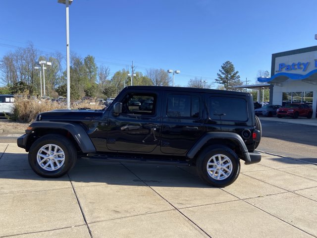Used 2023 Jeep Wrangler Sport S w/ Sun And Sound Package image 9