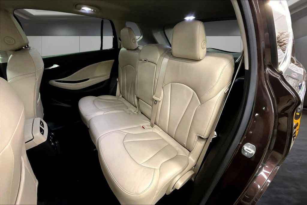 Used 2020 Buick Envision Essence w/ LPO, Road Trip Package image 22