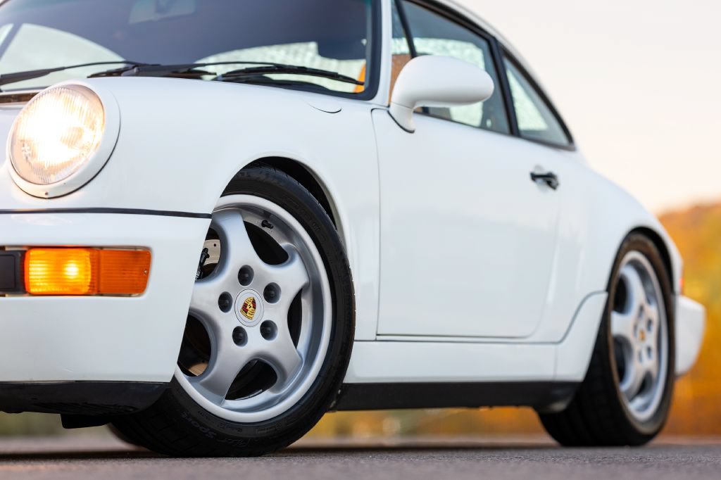 Used 1992 Porsche 911 Carrera RWD image 8