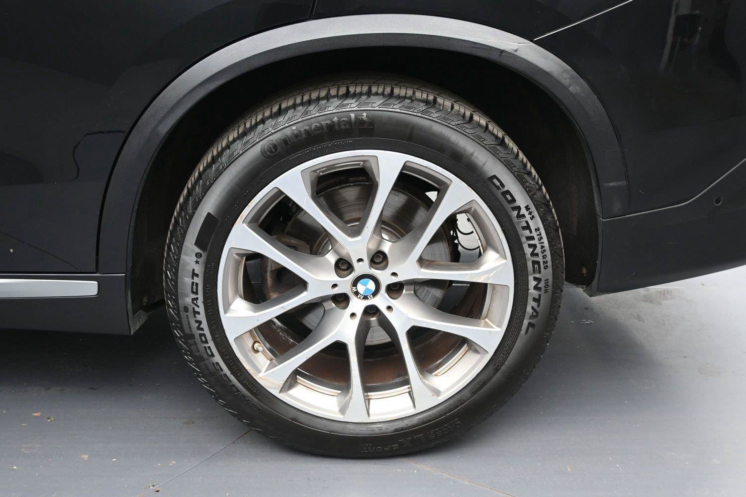 Used 2021 BMW X5 xDrive40i w/ Premium Package 2 AWD/4WD image 13
