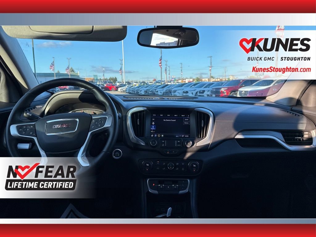 Used 2024 GMC Terrain SLT image 38
