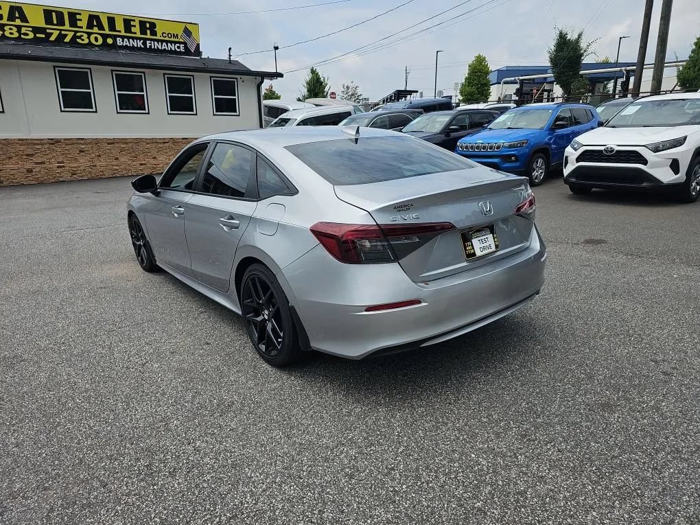 Used 2025 Honda Civic Sport image 3