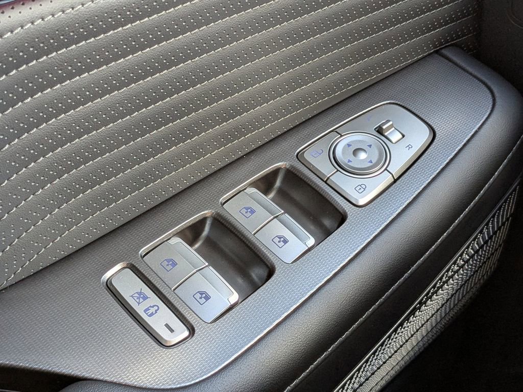 Used 2025 Hyundai Palisade Calligraphy image 28